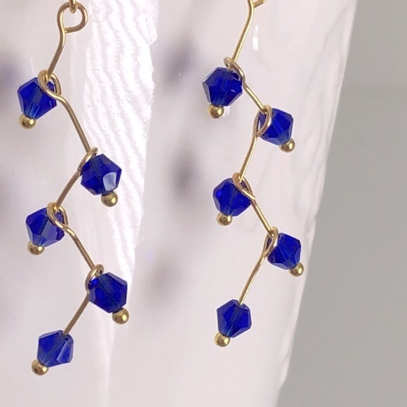 New Glass Crystal Cascade Vine Dangling Handmade 18k gold plated hook Earrings - Picture 5 of 7
